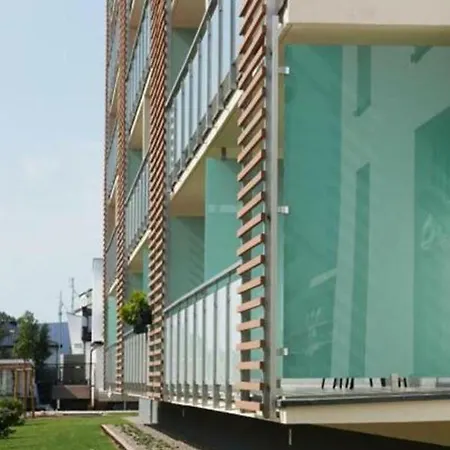 Sunflowers Apartament Turkusowy Zakatek W Kolobrzegu Колобжег