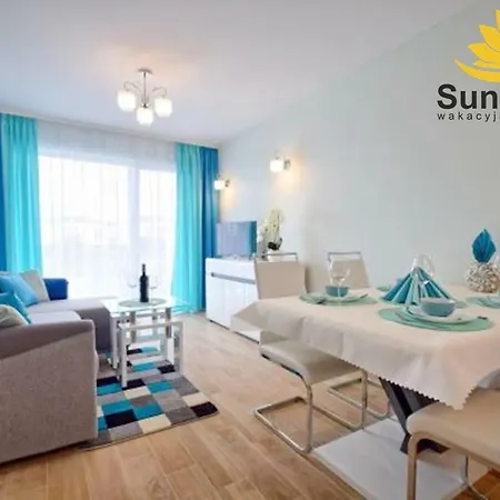 Sunflowers Apartament Turkusowy Zakatek W Kolobrzegu